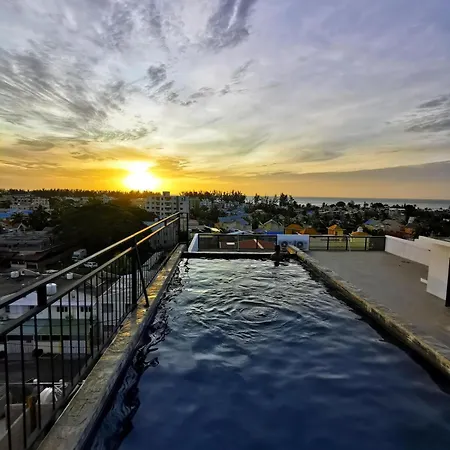 Coral Apartment 5 Mins Walk To The Beach